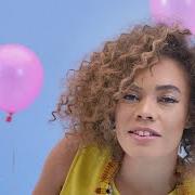 Il testo DO THAT FOR YOU di ANDREYA TRIANA è presente anche nell'album Life in colour (2019)