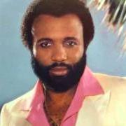 Il testo HOLLYWOOD SCENE di ANDRAE CROUCH è presente anche nell'album Don't give up (1981)