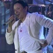 Il testo NUESTRA CANCION di ELVIS CRESPO è presente anche nell'album Live from las vegas (2009)