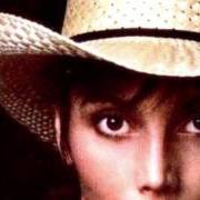 Il testo YOU'RE FREE TO GO di EMMYLOU HARRIS è presente anche nell'album Thirteen (1986)