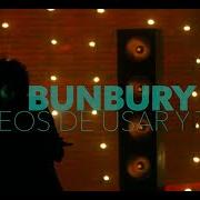 Il testo CUALQUIERA EN SU SANO JUICIO (SE HABRÍA VUELTO LOCO POR TI) di ENRIQUE BUNBURY è presente anche nell'album Deseos de usar y tirar (2020)