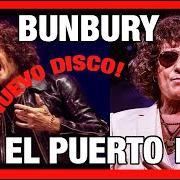 Il testo UN HOMBRE EN EL ESPACIO 2021 di ENRIQUE BUNBURY è presente anche nell'album El puerto (2021)