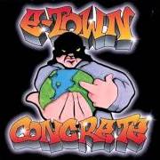 Il testo E-TOWN CONCRETE (KOMBAT REMIX 96) degli E-TOWN CONCRETE è presente anche nell'album Fuck the world (1999)