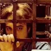 Il testo TAKING IT EASY di EUGENIO FINARDI è presente anche nell'album Non gettate alcun oggetto dai finestrini (1975)