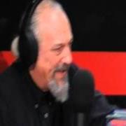 Il testo E TU LO CHIAMI DIO di EUGENIO FINARDI è presente anche nell'album Sanremo 2012