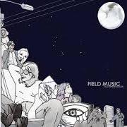 Il testo NOT WHEN YOU'RE IN LOVE dei FIELD MUSIC è presente anche nell'album Flat white moon (2021)