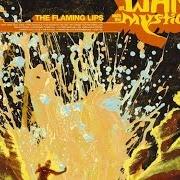 Il testo MR. AMBULANCE DRIVER dei THE FLAMING LIPS è presente anche nell'album At war with the mystics (2006)