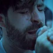 Il testo MOUNTAIN AT MY GATES dei FOALS è presente anche nell'album What went down (2015)