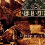 Il testo ECLATER UN TYPE DES ASSEDIC degli AKHENATON è presente anche nell'album Métèque et mat (1997)