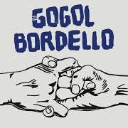 Il testo STILL THAT WAY dei GOGOL BORDELLO è presente anche nell'album Seekers and finders (2017)