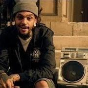 Il testo LIFE GOES ON dei GYM CLASS HEROES è presente anche nell'album The papercut chronicles ii (2011)