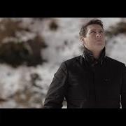 Il testo I BELIEVE IN FATHER CHRISTMAS di TONY HADLEY è presente anche nell'album The christmas album (2015)