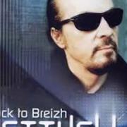 Il testo RÊVES (HUNVREOÙ) di ALAN STIVELL è presente anche nell'album Back to breizh (2000)