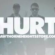 Il testo BURY MY BONES AT CRYSTAL COVE dei HAWTHORNE HEIGHTS è presente anche nell'album Hurt (2015)