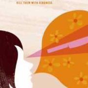 Il testo MIDWEST IS THE BEST dei HEADLIGHTS è presente anche nell'album Kill them with kindness (2006)