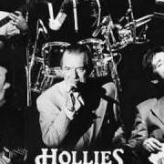 Il testo SOMETHING AIN'T RIGHT dei THE HOLLIES è presente anche nell'album What goes around (1983)