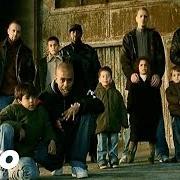 Il testo QUAND ILS RENTRAIENT CHEZ EUX degli IAM è presente anche nell'album Revoir un printemps (2003)