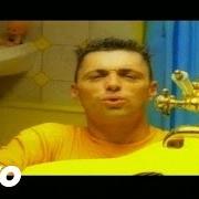 Il testo FORTUNA CHE NON ERA NIENTE di ALEX BRITTI è presente anche nell'album La vasca (2000)