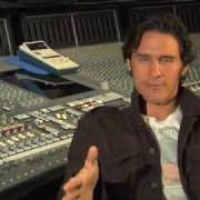 Il testo AN OLD FRIEND OF MINE VIDEO di JOE NICHOLS è presente anche nell'album Old things new (2009)