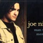 Il testo BROKENHEARTSVILLE di JOE NICHOLS è presente anche nell'album Man with a memory (2002)