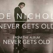 Il testo BABY GOT BACK di JOE NICHOLS è presente anche nell'album Never gets old (2017)