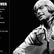 Il testo LEAVING ON A JET PLANE di JOHN DENVER è presente anche nell'album John denver's greatest hits (1990)