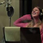 Il testo KARMA di JOSS STONE è presente anche nell'album Lp1 (2011)