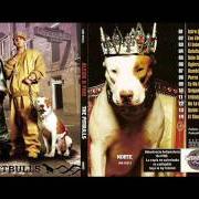 Il testo NO LO DEJES QUE SE APAGUE di ALEXIS Y FIDO è presente anche nell'album The pitbulls (2005)