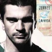 Il testo HOY ME VOY di JUANES è presente anche nell'album La vida es un ratico (2007)