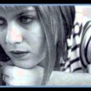 Il testo FLEUR DE LYS di JULIANA HATFIELD è presente anche nell'album Only everything (1995)