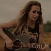 Il testo NOW THAT YOU'VE GONE di KASEY CHAMBERS è presente anche nell'album Campfire (2018)