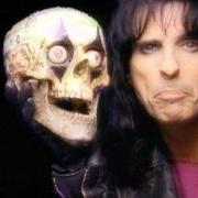 Il testo DIRTY DREAMS di ALICE COOPER è presente anche nell'album Hey stoopid (1991)