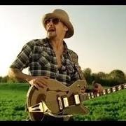 Il testo WHEN IT RAINS di KID ROCK è presente anche nell'album Born free (2010)