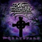 Il testo DIGGING GRAVES dei KING DIAMOND è presente anche nell'album The graveyard (1996)