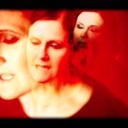 Il testo BEAUTIFUL GUN di ALISON MOYET è presente anche nell'album Other. (2017)