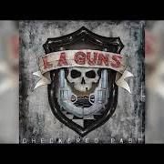 Il testo BAD LUCK CHARM dei L.A. GUNS è presente anche nell'album Checkered past (2021)