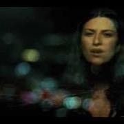 Il testo RICORDAMI di LAURA PAUSINI è presente anche nell'album Tra te e il mare (2000)