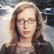 Il testo WHERE GRAVITY IS DEAD di LAURA VEIRS è presente anche nell'album Year of meteors (2005)