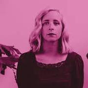 Il testo ALL THE THINGS di LAURA VEIRS è presente anche nell'album My echo (2020)