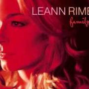 Il testo FIGHT di LEANN RIMES è presente anche nell'album Family (2007)