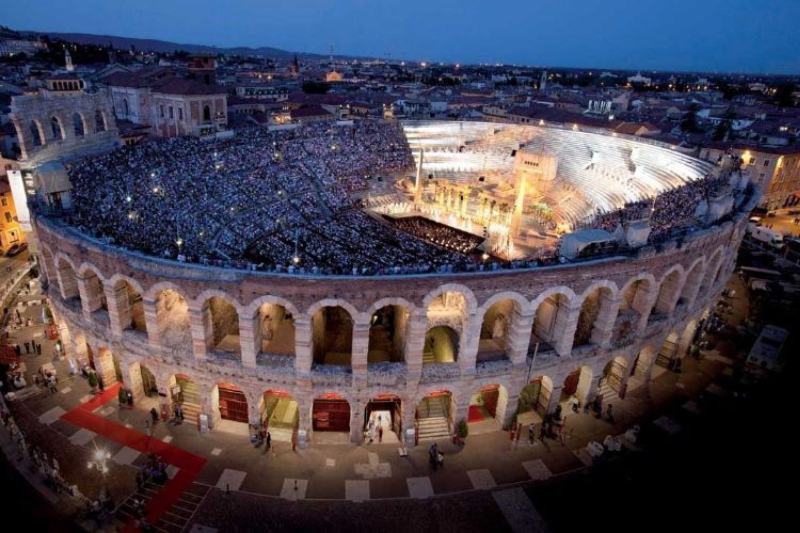 Arena di Verona: spettacoli confermati per l'estate 2021 Arena di Verona: spettacoli confermati per l'estate 2021
