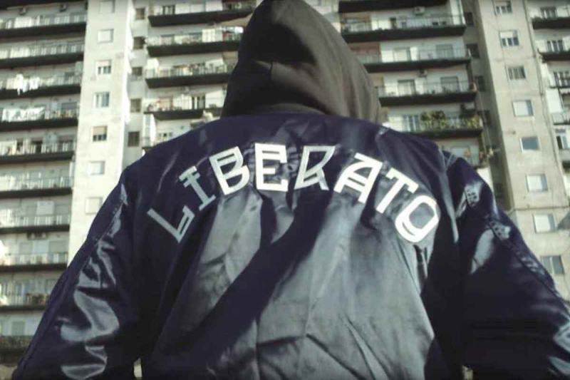 Liberato torna con un nuovo video alla mezzanotte del 9 maggio Liberato torna con un nuovo video alla mezzanotte del 9 maggio