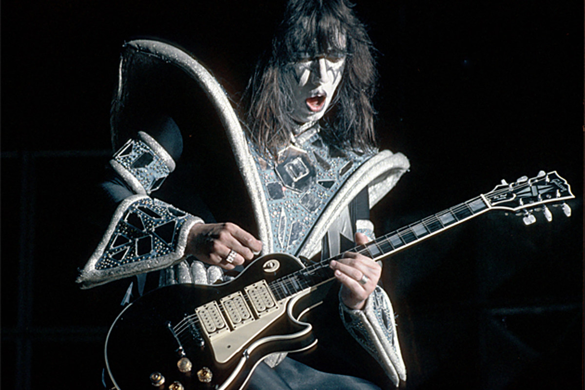 Kiss: l'incidente che diede origine a "Shock Me" Kiss: l'incidente che diede origine a "Shock Me"