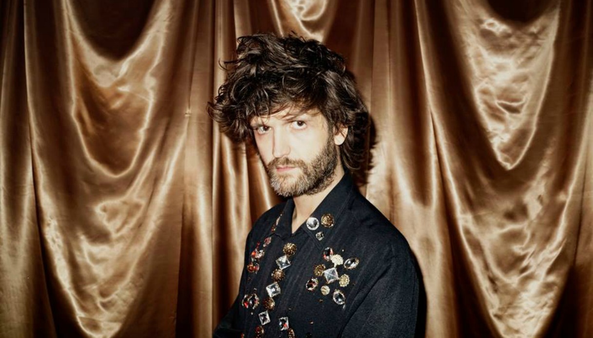 Dente: il nuovo album "Hotel Souvenir" e le date del tour Dente: il nuovo album "Hotel Souvenir" e le date del tour