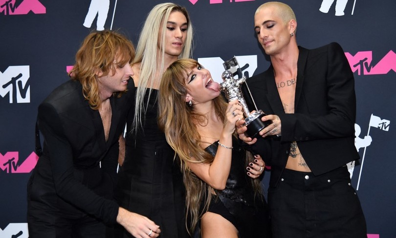 Maneskin premiati ai Music Awards (VMA) nella categoria "Best Rock" Maneskin premiati ai Music Awards (VMA) nella categoria "Best Rock"