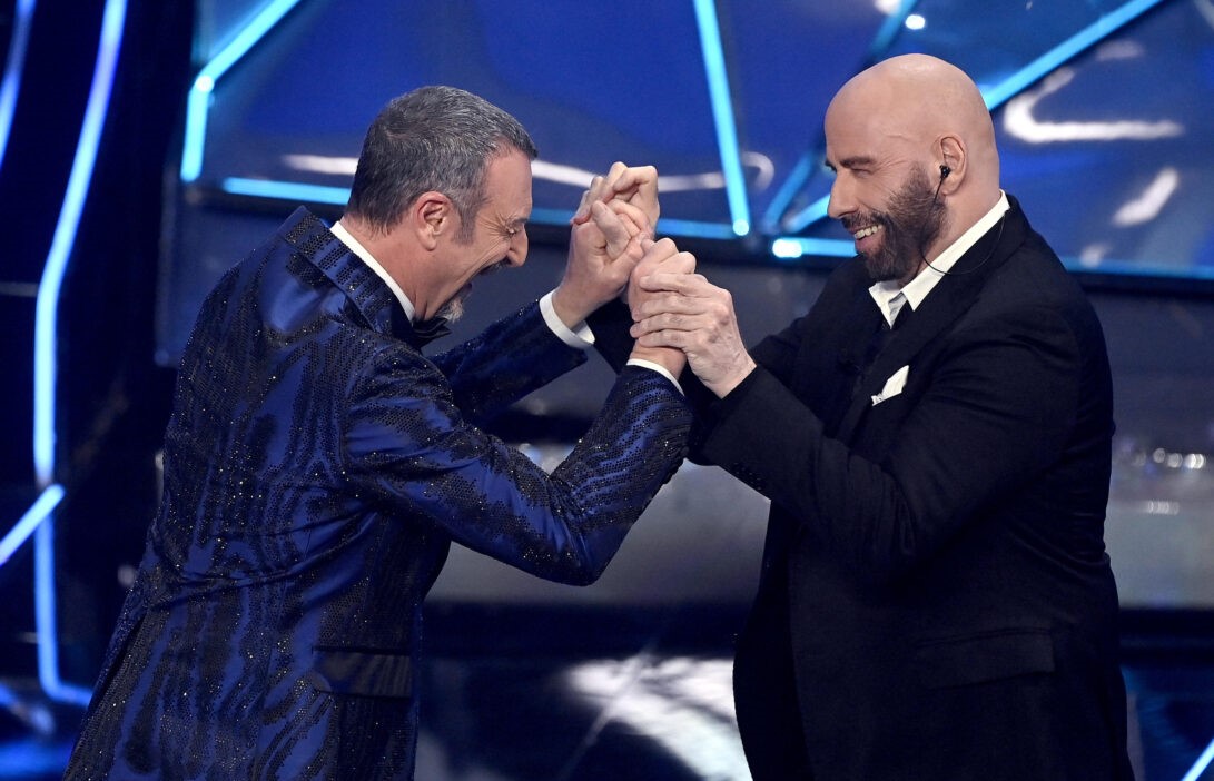 Sanremo 2024: seconda serata Travolta dal ballo del qua qua Sanremo 2024: seconda serata Travolta dal ballo del qua qua