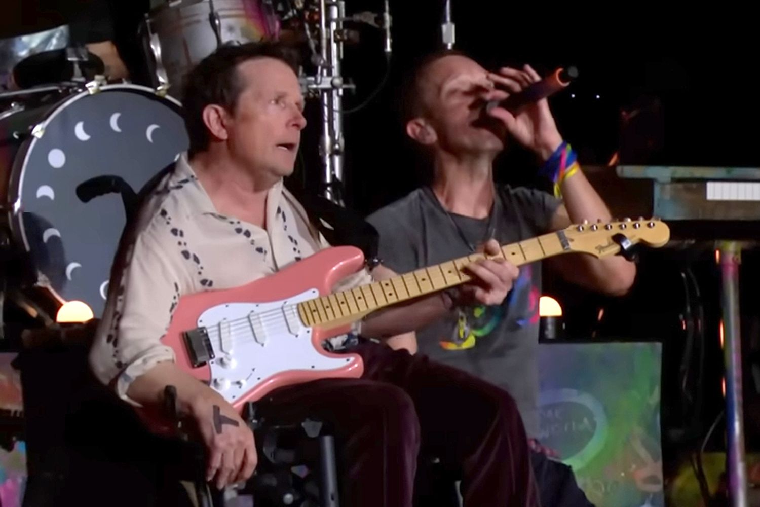 Michael J. Fox e i Coldplay ancora insieme Michael J. Fox e i Coldplay ancora insieme