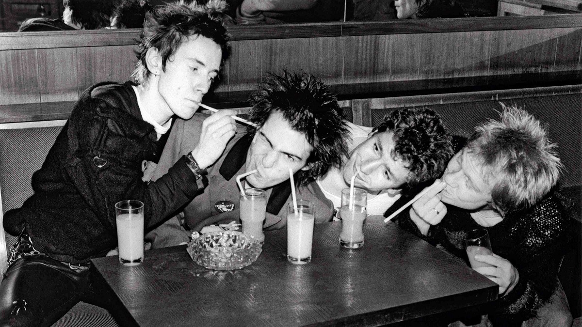 Sex Pistols: all'asta i manoscritti originali dei testi di John Lydon