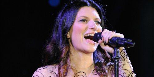 Laura Pausini apre la stagione dei concerti su canale 5