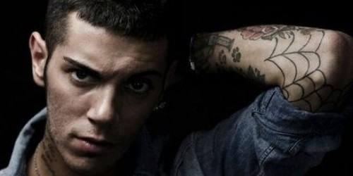 Emis Killa: il nuovo album "Terza Stagione" Emis Killa: il nuovo album "Terza Stagione"
